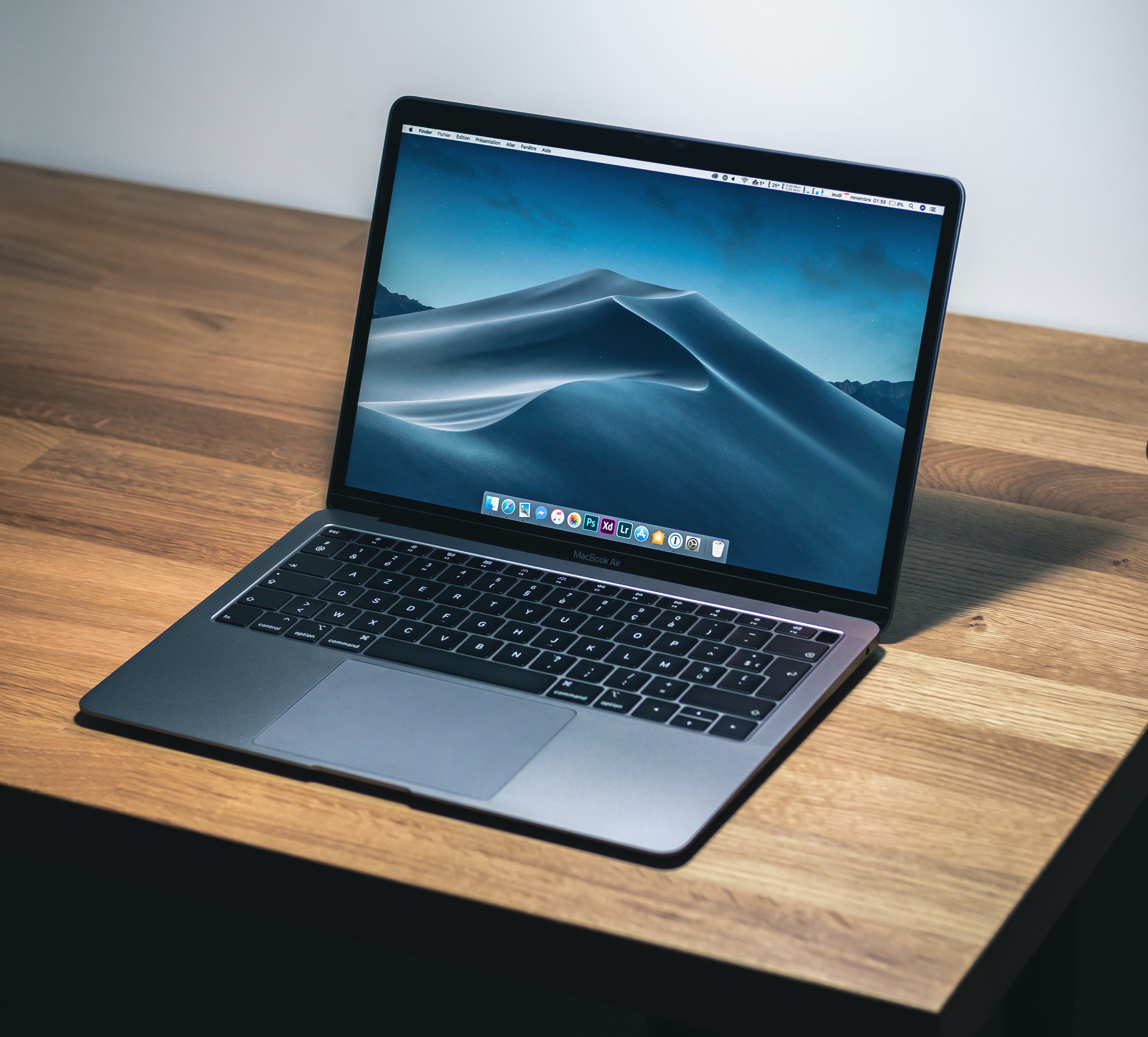 Apple Says It Time to Start Using 'Summer' Side of MacBook Pro For Charging